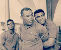 CHIC PIC #54 : Joe Louis & Cassius Clay