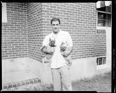 CHIC PIC #33 : Rocky Marciano et ses toutous