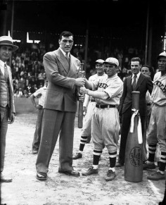 CHIC PIC #31 : Primo Carnera chez les Mexicains